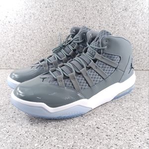 jordan max aura grey and black